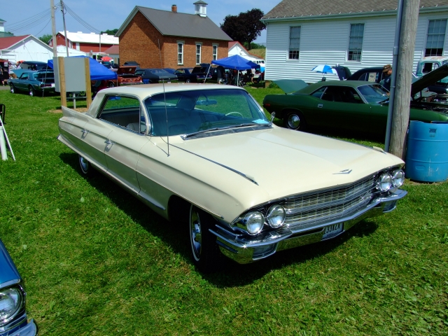 618x457 pixels (287K)